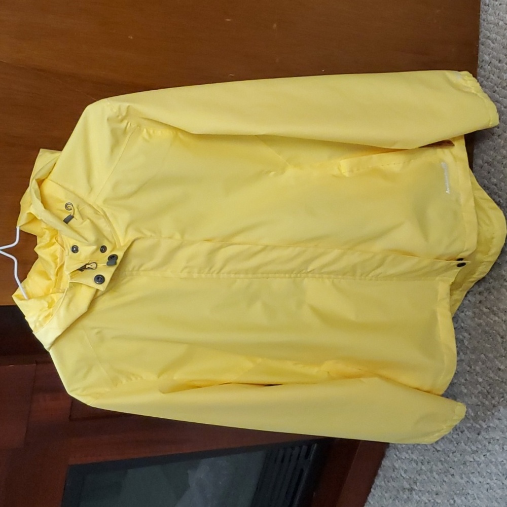 LIKE NEW Windbreaker - Avalanche outdoor supply company